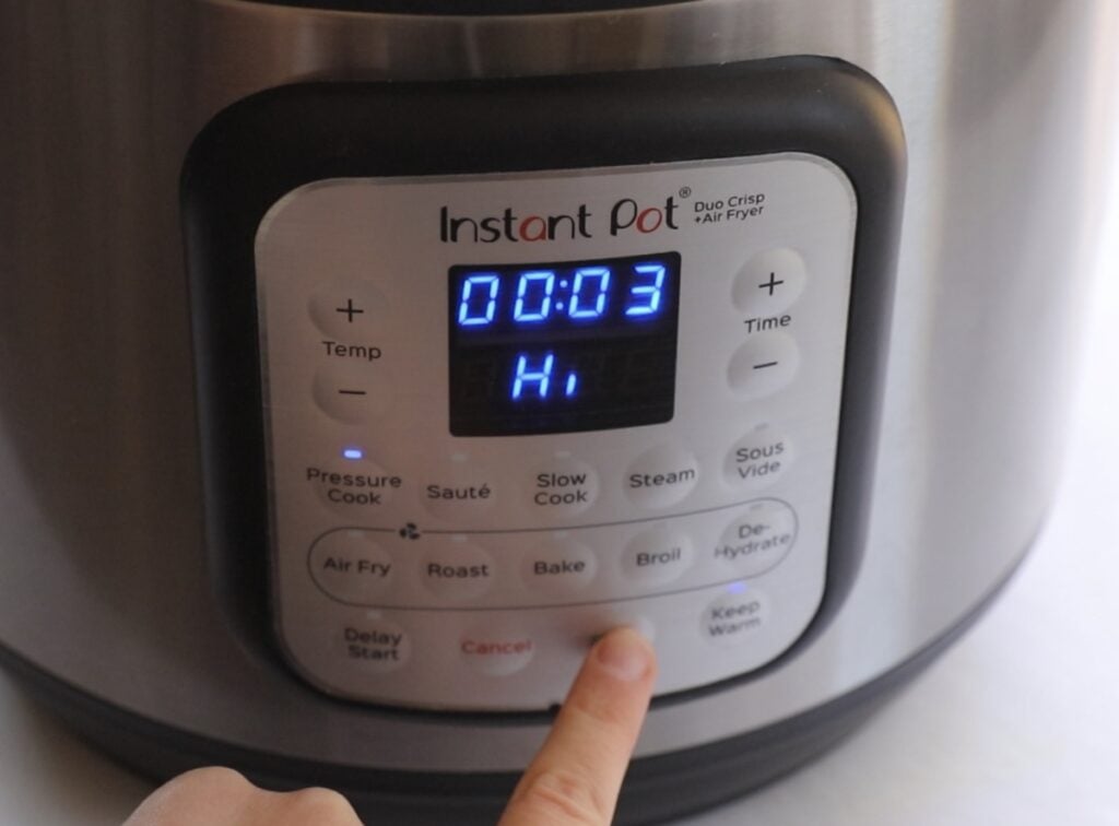 Close up of the Instant Pot set to 3 minutes.