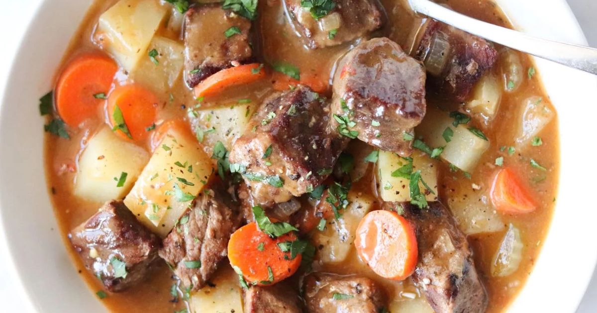 Dutch Oven Beef Stew | Cook At Home Mom